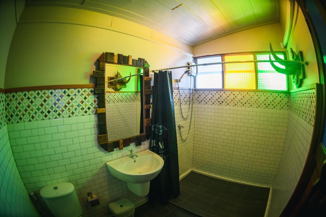 Suankaew​ Art​ Hostel​ Чонбури Экстерьер фото